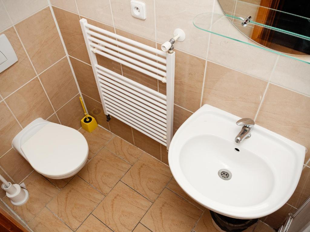 Penzion Maly Val Kroměříž Habitación foto